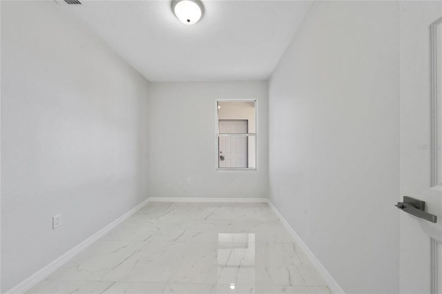 Spacious, unfurnished interior of a new home in , Eustis (Image 18).