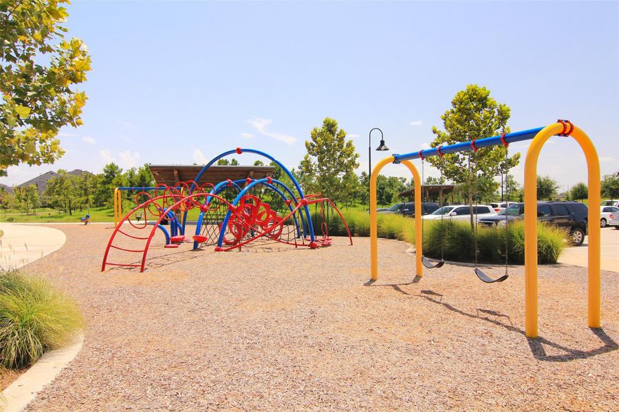 Community amenities in Cross Creek West, Fulshear (Image 26).