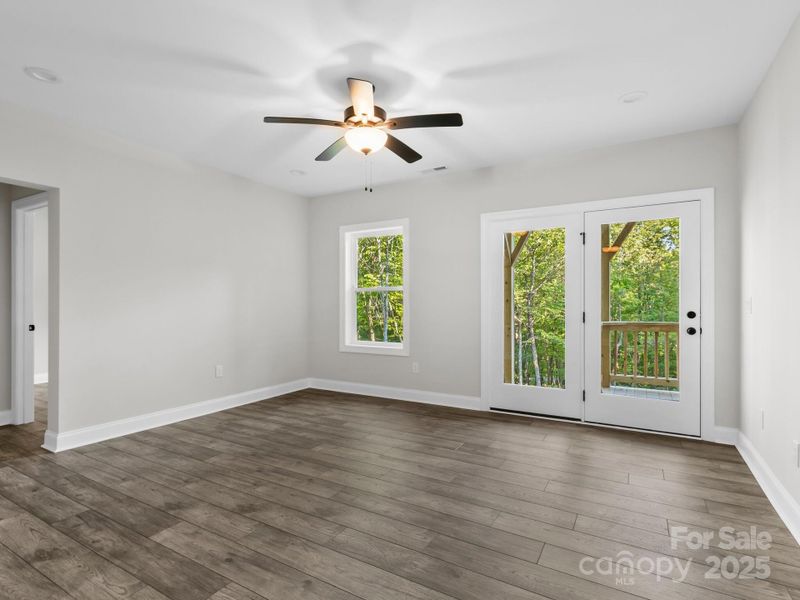 Spacious, unfurnished interior of a new home in , Black Mountain (Image 17).