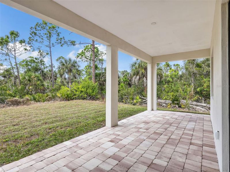 Exterior details and patio area of a home in , Port Charlotte (Image 3).