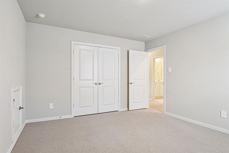 Photo is not of the actual home, but is an inspirational photo of builder’s model home and may depict options, furnishings, and/or decorator features that are not included. Photo is not of the actual home, but is an inspirational photo of builder’s model home and may depict options, furnishings, and/or decorator features that are not included.