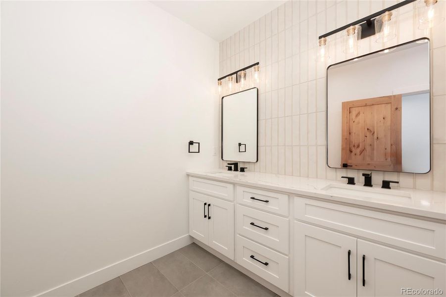 Furnished interior view inside a new home in , Granby (Image 5).