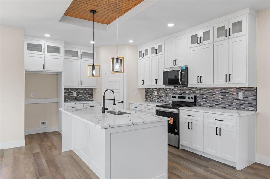 Spacious, unfurnished interior of a new home in , Granbury (Image 11). Spacious, unfurnished interior of a new home in , Granbury (Image 11).