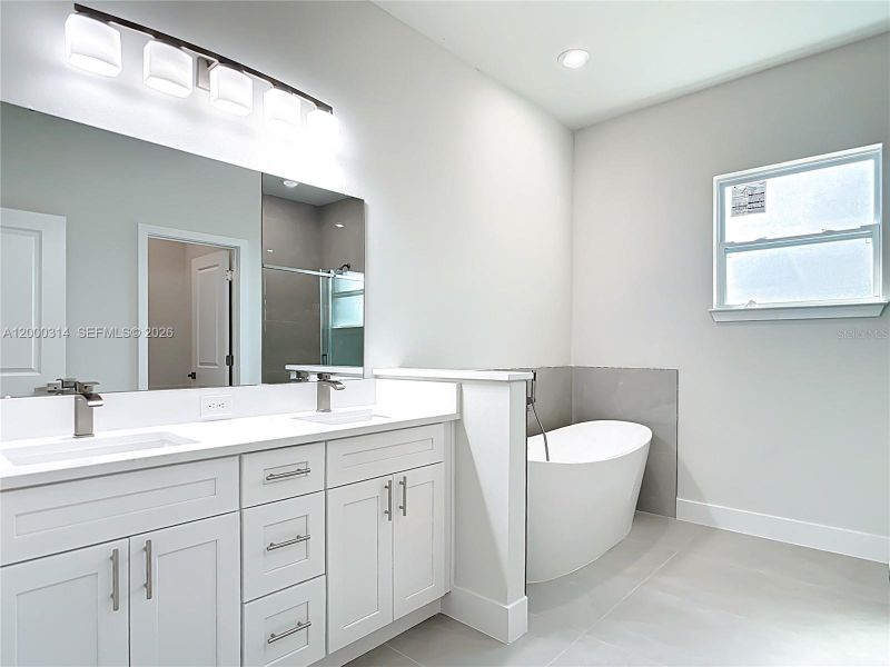 Furnished interior view inside a new home in , Port Charlotte (Image 11).