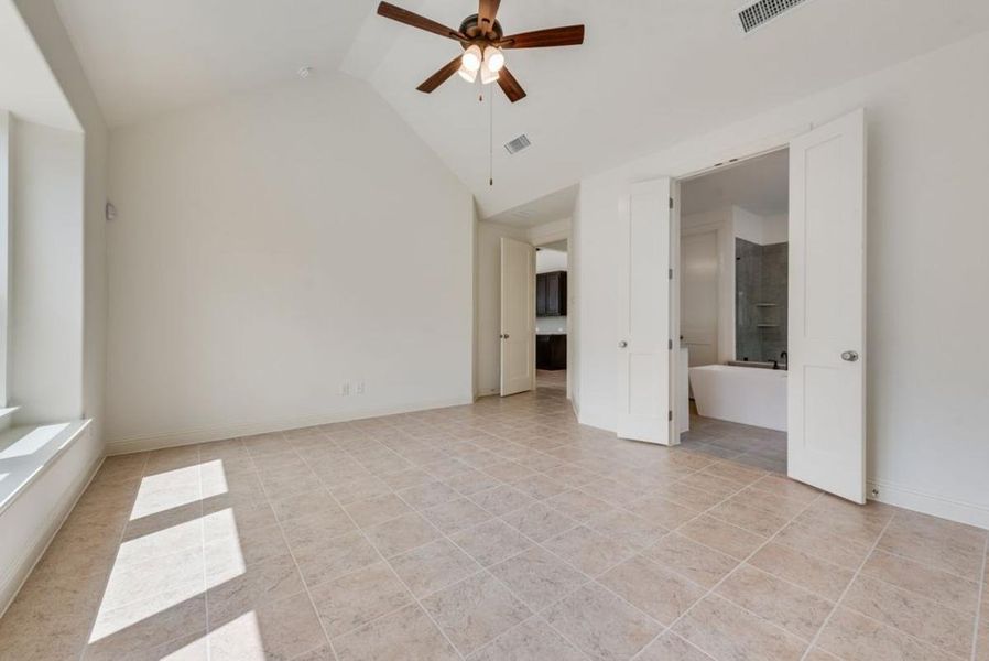 Spacious, unfurnished interior of a new home in Justin Crossing, Justin (Image 27). Spacious, unfurnished interior of a new home in Justin Crossing, Justin (Image 27).