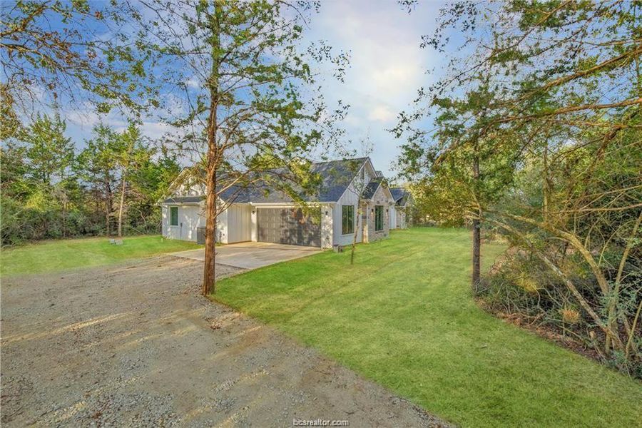 Image 33 of a home in . Image 33 of a home in .