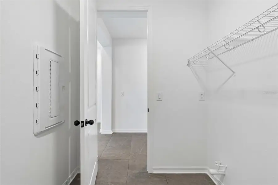 Spacious, unfurnished interior of a new home in Isles at Bayview, Parrish (Image 74). Spacious, unfurnished interior of a new home in Isles at Bayview, Parrish (Image 74).