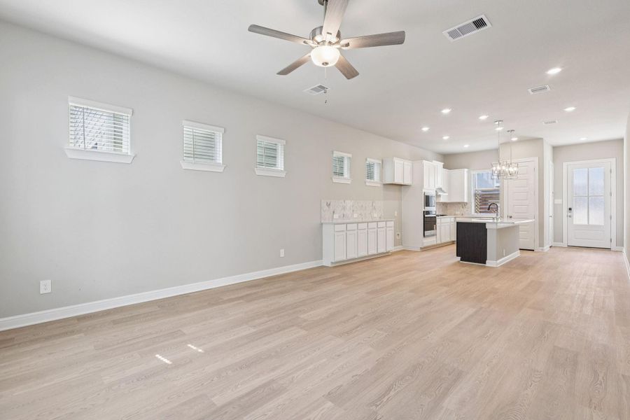 Spacious, unfurnished interior of a new home in Kemah Crossing - Luxe Series, Kemah (Image 16). Spacious, unfurnished interior of a new home in Kemah Crossing - Luxe Series, Kemah (Image 16).