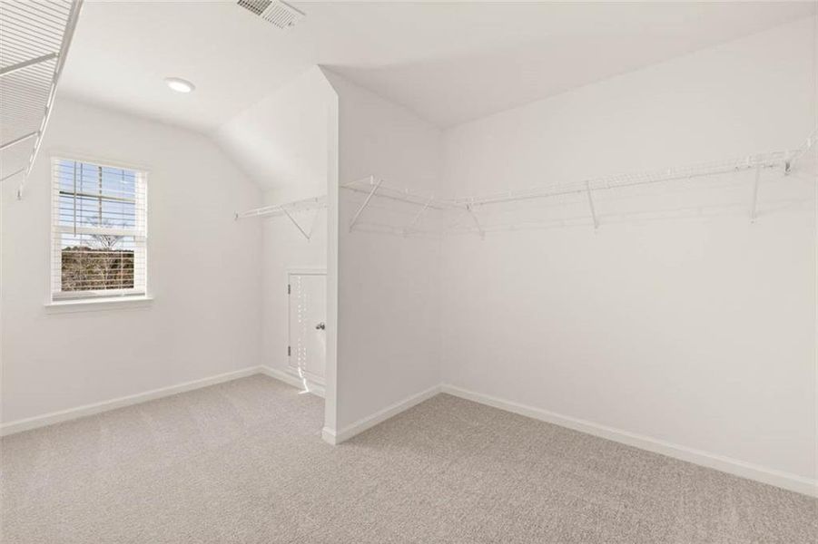 Spacious, unfurnished interior of a new home in Westland, Bogart (Image 21). Spacious, unfurnished interior of a new home in Westland, Bogart (Image 21).