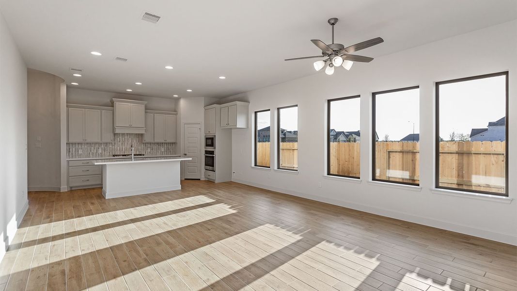 Spacious, unfurnished interior of a new home in The Grand Prairie, Hockley (Image 24).