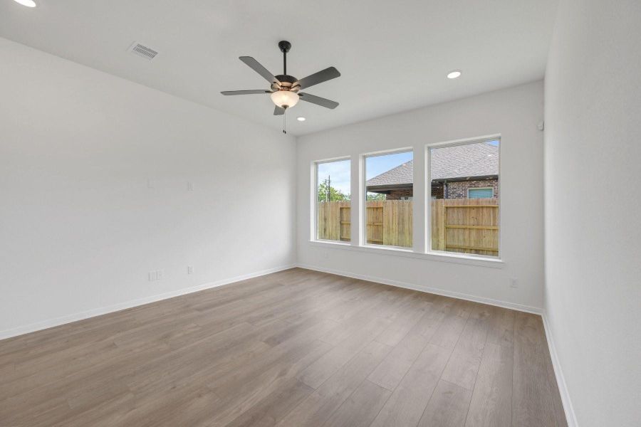 Spacious, unfurnished interior of a new home in Escondido - Terrace Collection, Magnolia (Image 24).
