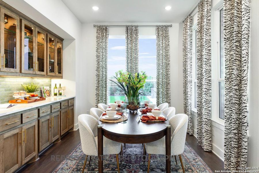 Furnished interior view inside a new home in The Ranches at Creekside, Boerne (Image 14). Furnished interior view inside a new home in The Ranches at Creekside, Boerne (Image 14).