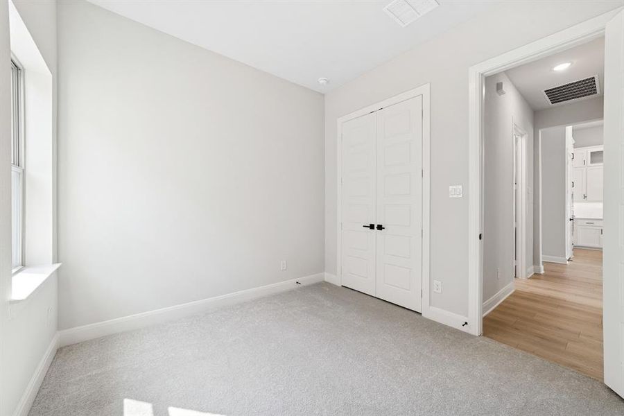 Spacious, unfurnished interior of a new home in Painted Tree - Classic Series, McKinney (Image 16). Spacious, unfurnished interior of a new home in Painted Tree - Classic Series, McKinney (Image 16).