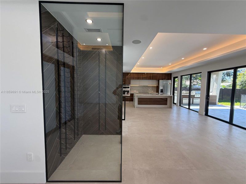 Image 70 of a home in .