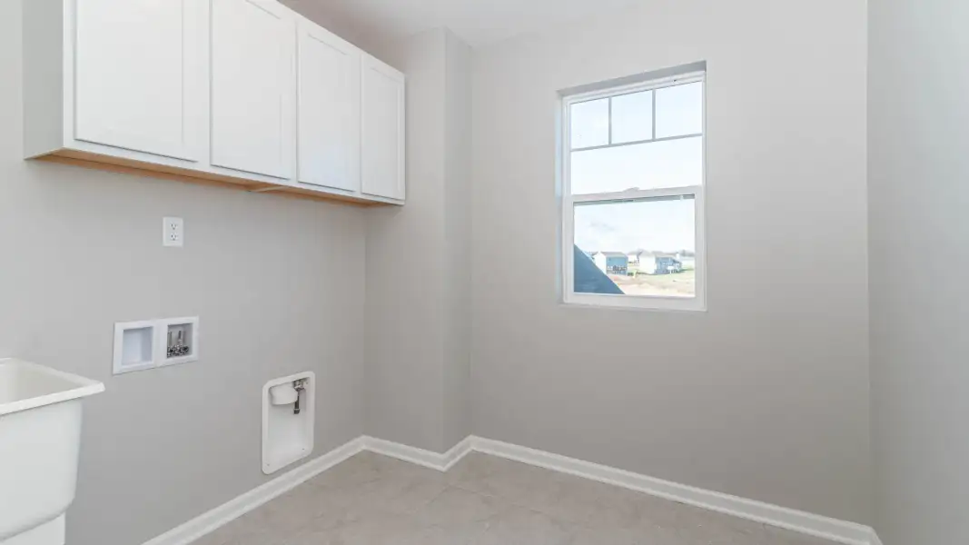 Representative unfurnished interior of a home built from the The Winslow by Norfolk Homes in Offsite Builds Southern Michigan, Ann Arbor (Image 100).