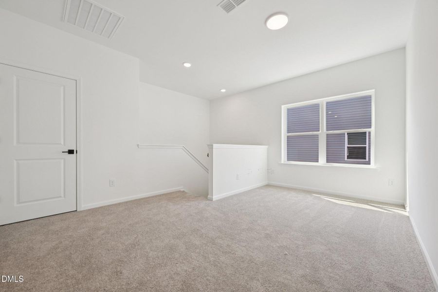 33-web-or-mls-Fetching Pl-S2503-033