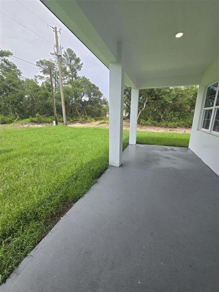 Exterior details and patio area of a home in , Ocala (Image 21). Exterior details and patio area of a home in , Ocala (Image 21).