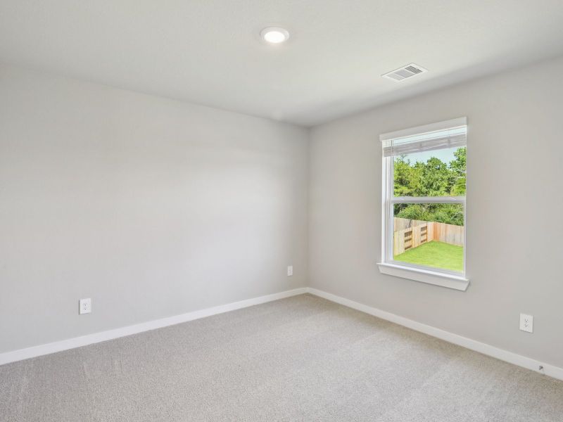Spacious, unfurnished interior of a new home in Granger Pointe - Traditional Series, Conroe (Image 16).
