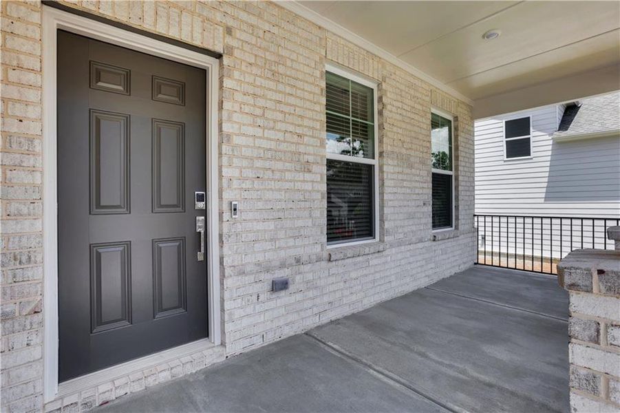 Exterior details and patio area of a home in Bailey Fence, Dacula (Image 3).