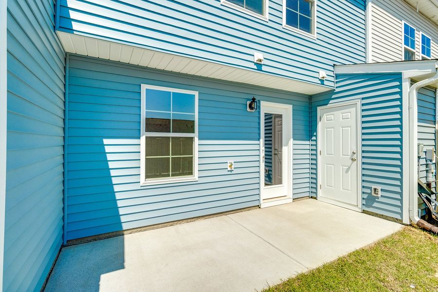 Exterior details and patio area of a home in Astoria, Columbia (Image 3).