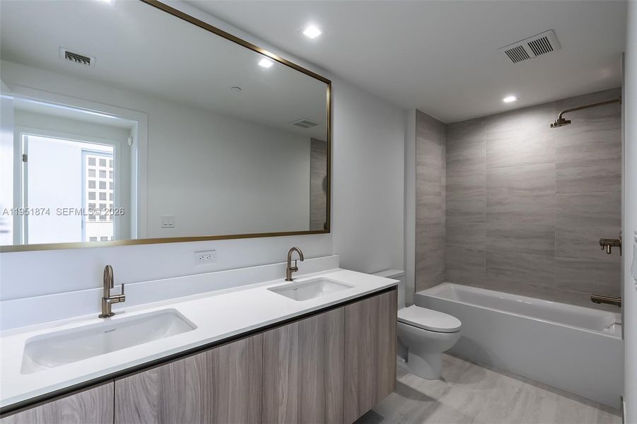 Furnished interior view inside a new home in , Miami (Image 16).