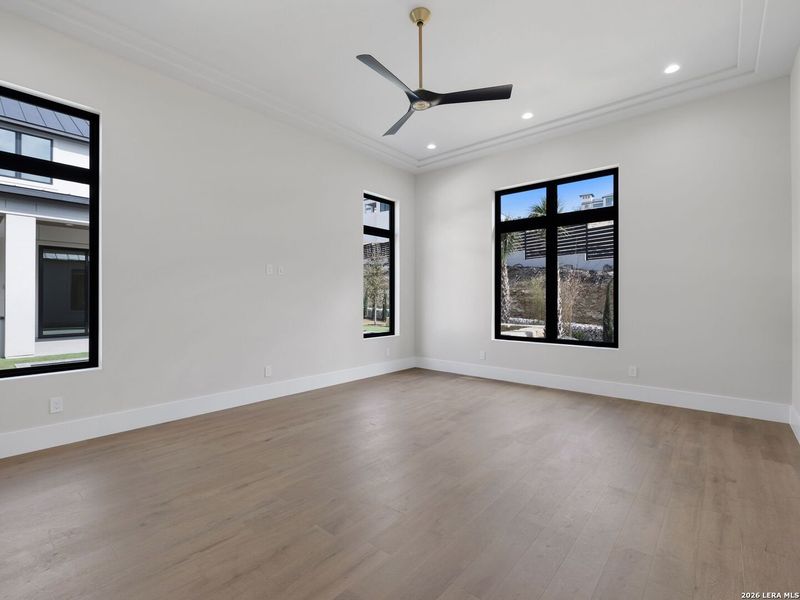Spacious, unfurnished interior of a new home in , San Antonio (Image 50).