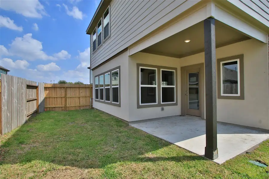 Exterior details of a home in Park at Eldridge, Sugar Land (Image 3).