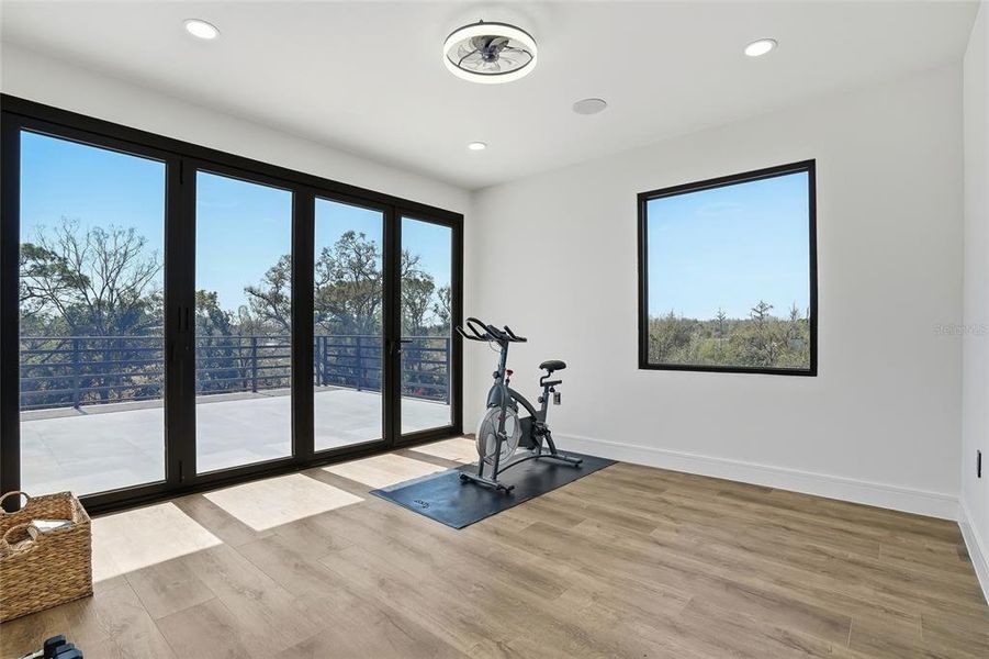 Image 88 of a home in .