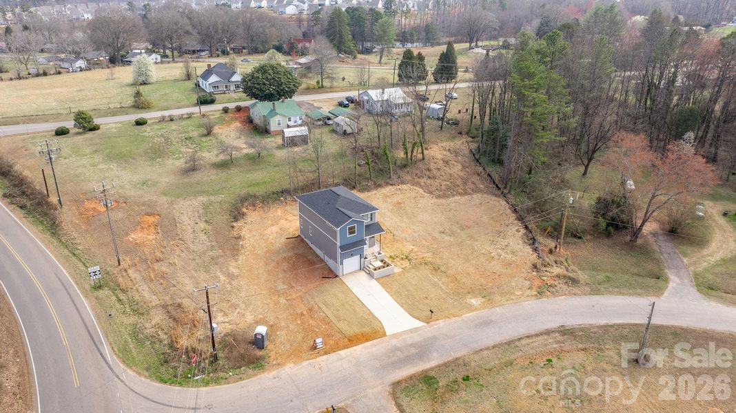 Image 34 of a home in .