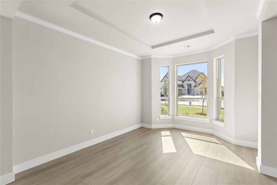 05. 12054 Willow Manor - Living