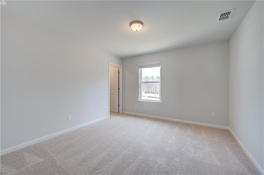 Spacious, unfurnished interior of a new home in Hamilton Lakes, Lawrenceville (Image 16).