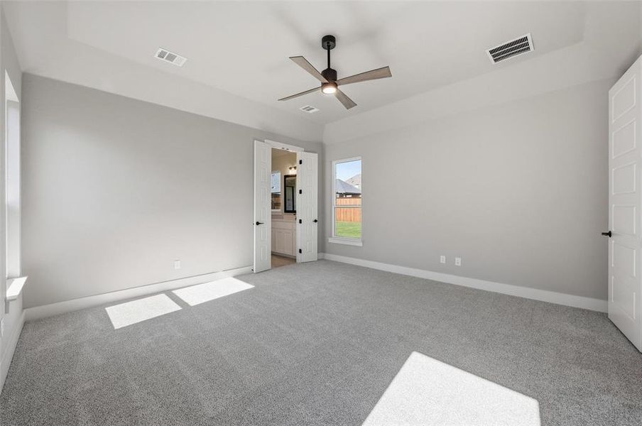 Spacious, unfurnished interior of a new home in LeTara, Haslet (Image 29).
