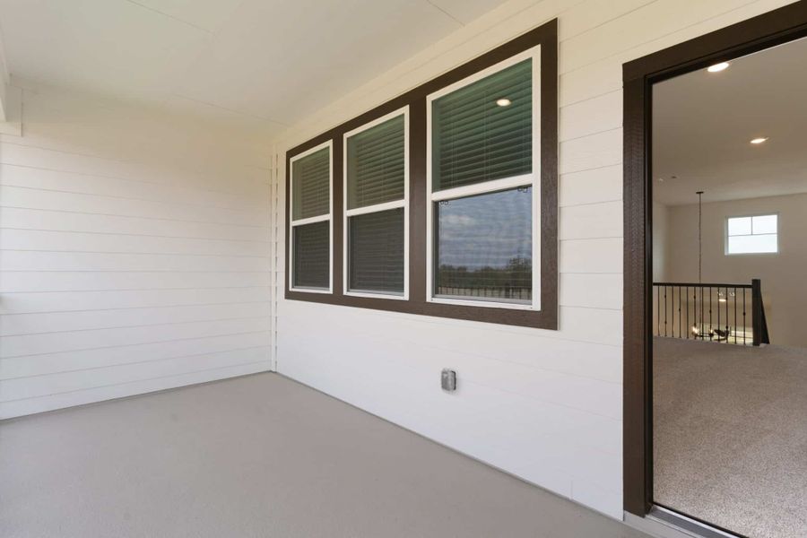 Representative exterior details of a home built from the Hudson by Chesmar Homes in New Haven, Manor (Image 3).