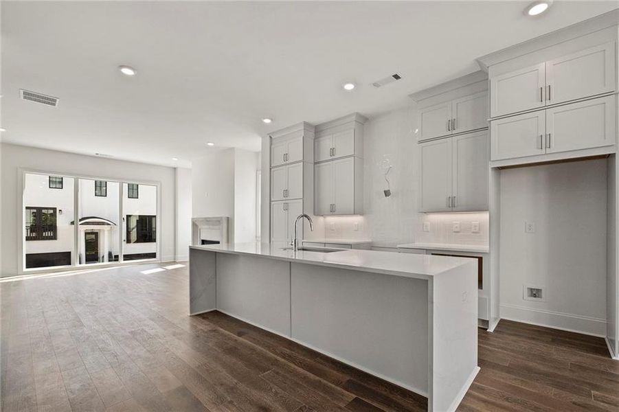 Furnished interior view inside a new home in , Atlanta (Image 9).