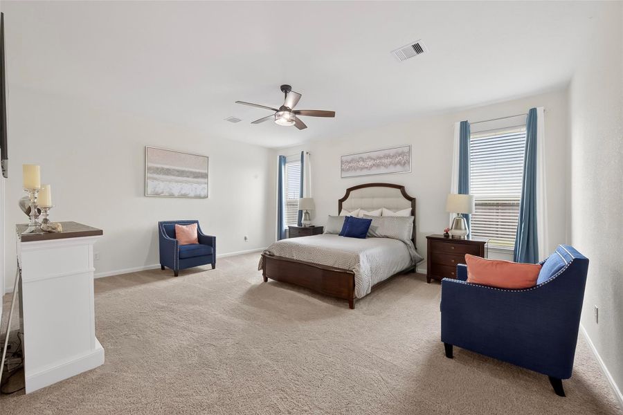 Furnished interior view inside a new home in , Fresno (Image 19).