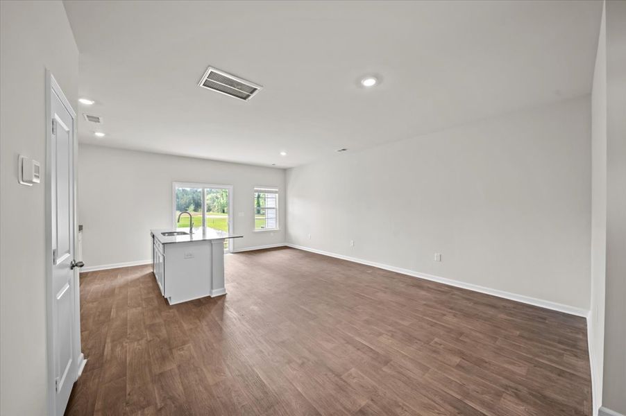 Representative unfurnished interior of a home built from the Palmetto II by McGuinn Homes in Clarke Townes, Anderson (Image 68).