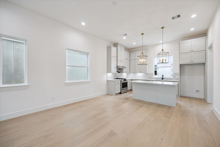 Riverway Homes prides itself on delivering exquisite designer finishes throughout every home in Somerset Green.