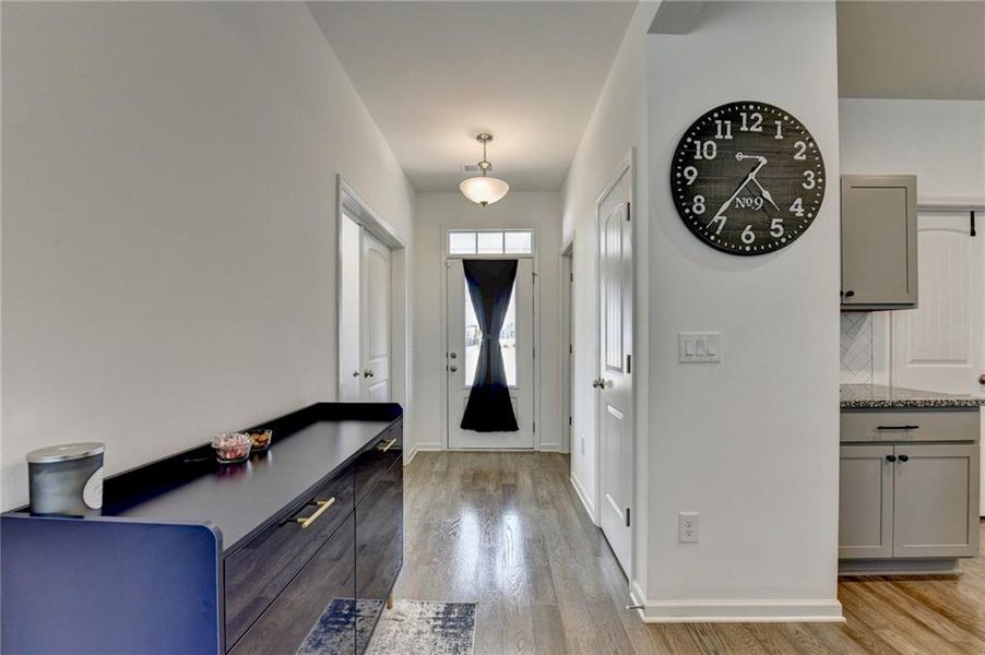 Furnished interior view inside a new home in Sweetbay Farm, Lawrenceville (Image 13).