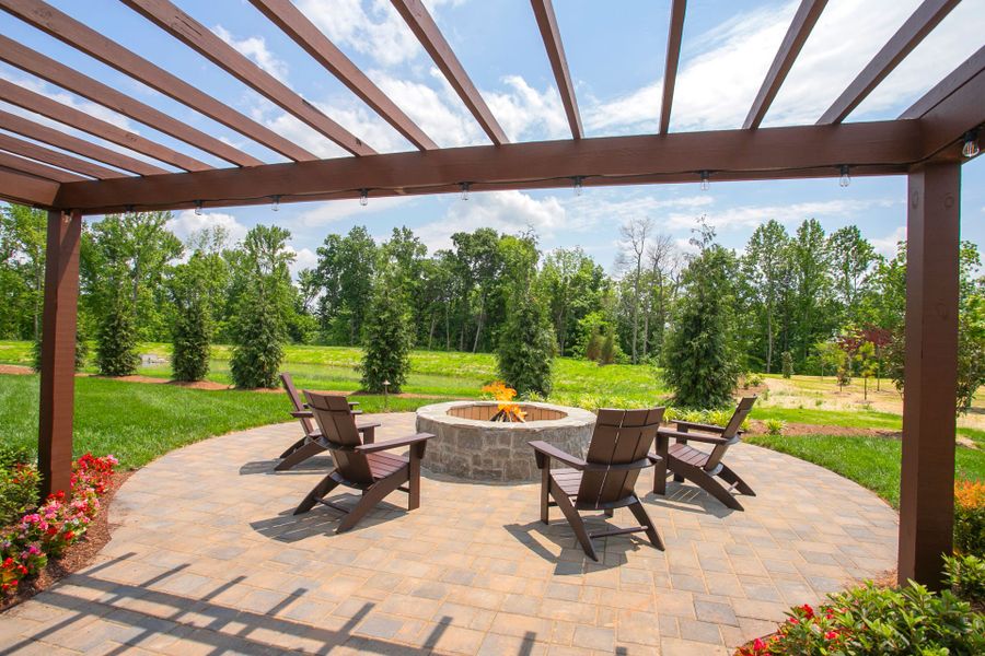 Exterior details and patio area of a home in Devonshire, Mount Juliet (Image 3).