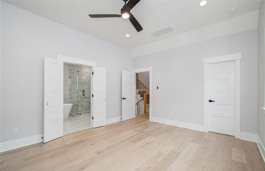Spacious, unfurnished interior of a new home in , Houston (Image 21).