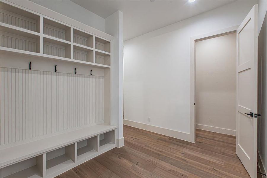 Spacious, unfurnished interior of a new home in , Northlake (Image 38).