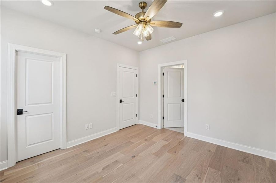 Spacious, unfurnished interior of a new home in Towns on Thompson, Alpharetta (Image 41).