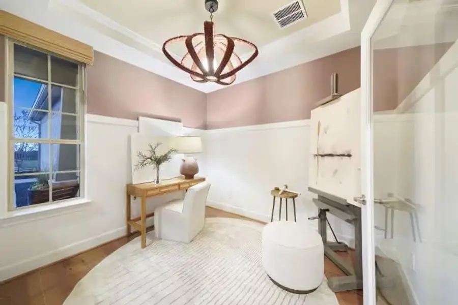 MODEL HOME images may NOT be consistent with the finished product.