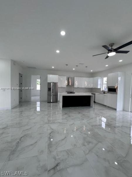 Spacious, unfurnished interior of a new home in , Cape Coral (Image 7).