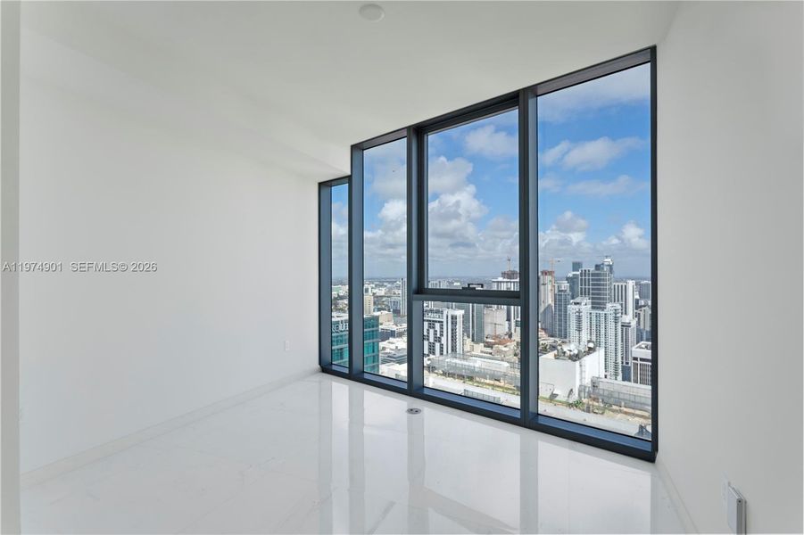 Spacious, unfurnished interior of a new home in , Miami (Image 22).