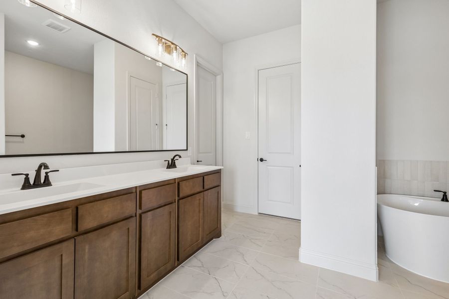 Furnished interior view inside a new home in Joshua Meadows, Joshua (Image 9). Furnished interior view inside a new home in Joshua Meadows, Joshua (Image 9).