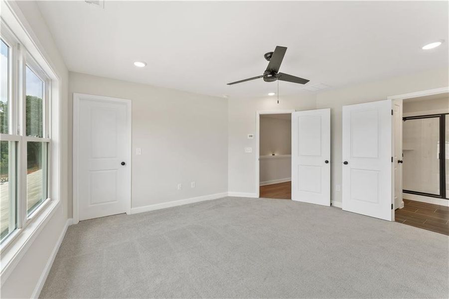Spacious, unfurnished interior of a new home in East Park Village, Kennesaw (Image 29).