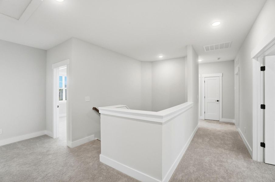 Spacious, unfurnished interior of a new home in Harmony, Harrisburg (Image 18). Spacious, unfurnished interior of a new home in Harmony, Harrisburg (Image 18).