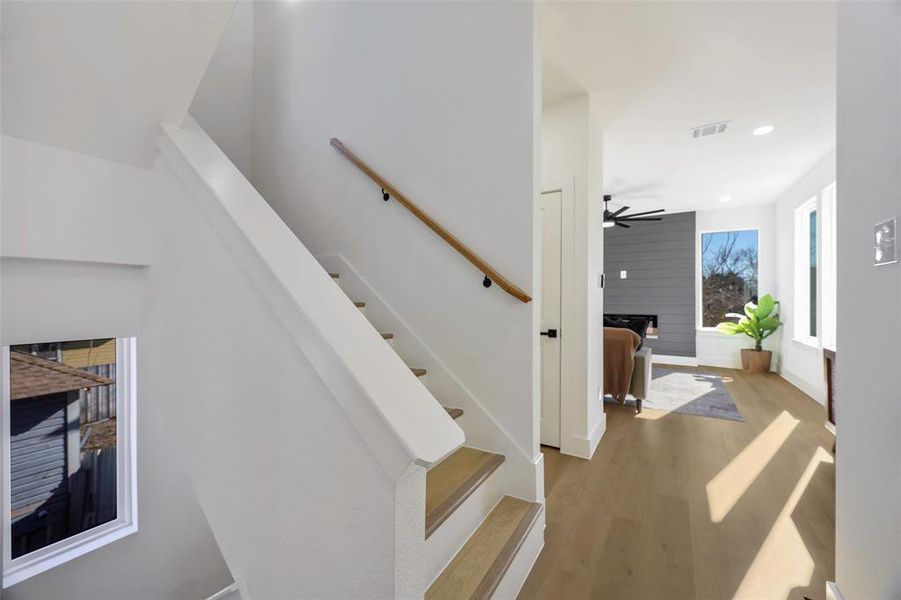 Spacious, unfurnished interior of a new home in , Dallas (Image 20).