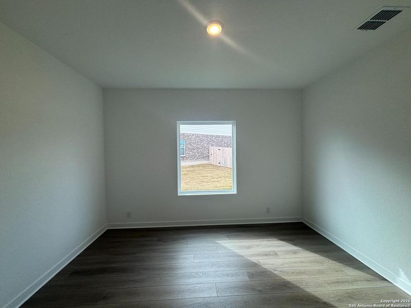 Spacious, unfurnished interior of a new home in The Summit at Saddlebrook Ranch 55's, Schertz (Image 32).